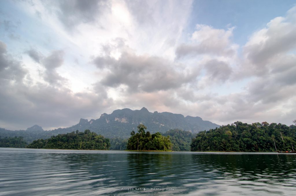 Cheow Lan lakeKhao Sok national park, Thailand