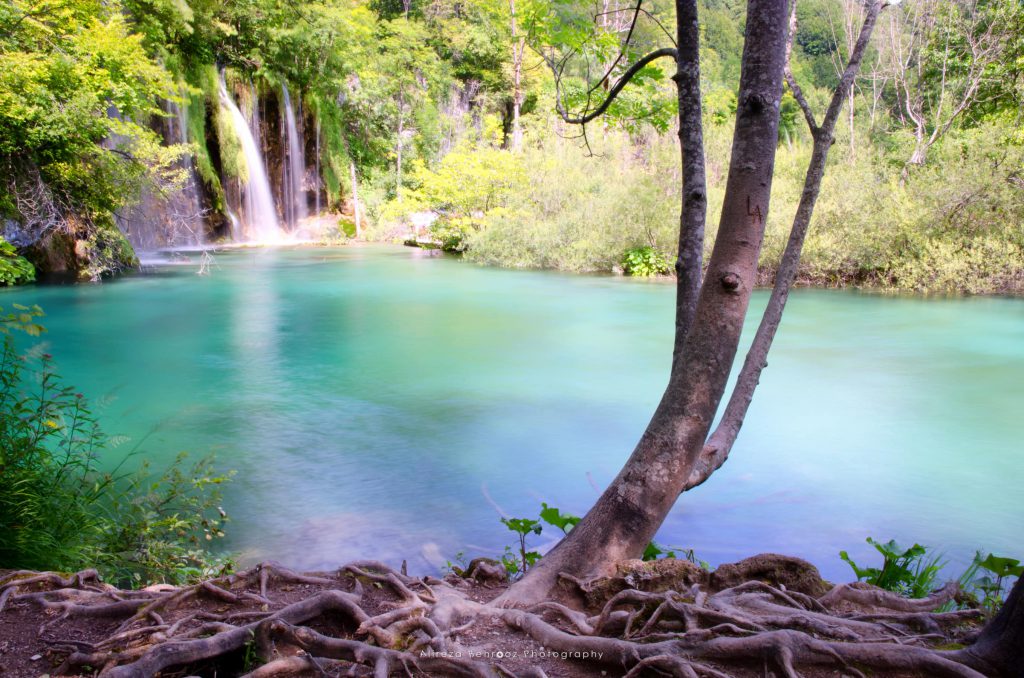 Turquoise waters at Plitvice lakes, Croatia